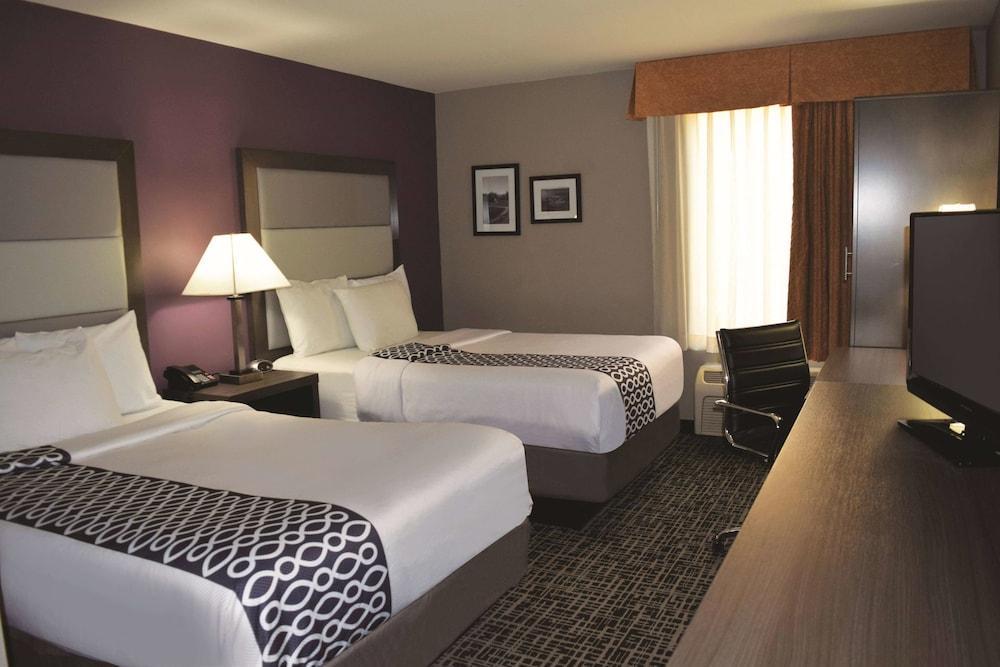 La Quinta Inn By Wyndham Radford Exterior foto